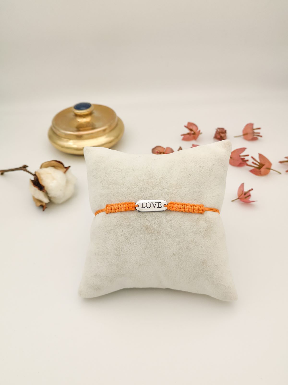 ’’LOVE’’ Bileklik